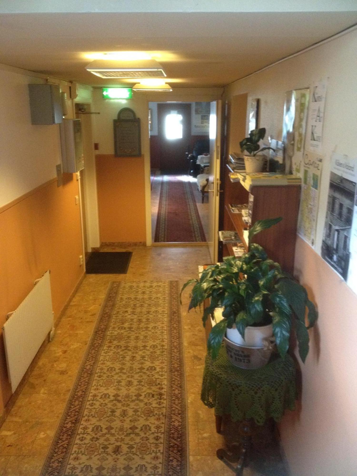 Hotel Arkaden Arvika Bagian luar foto