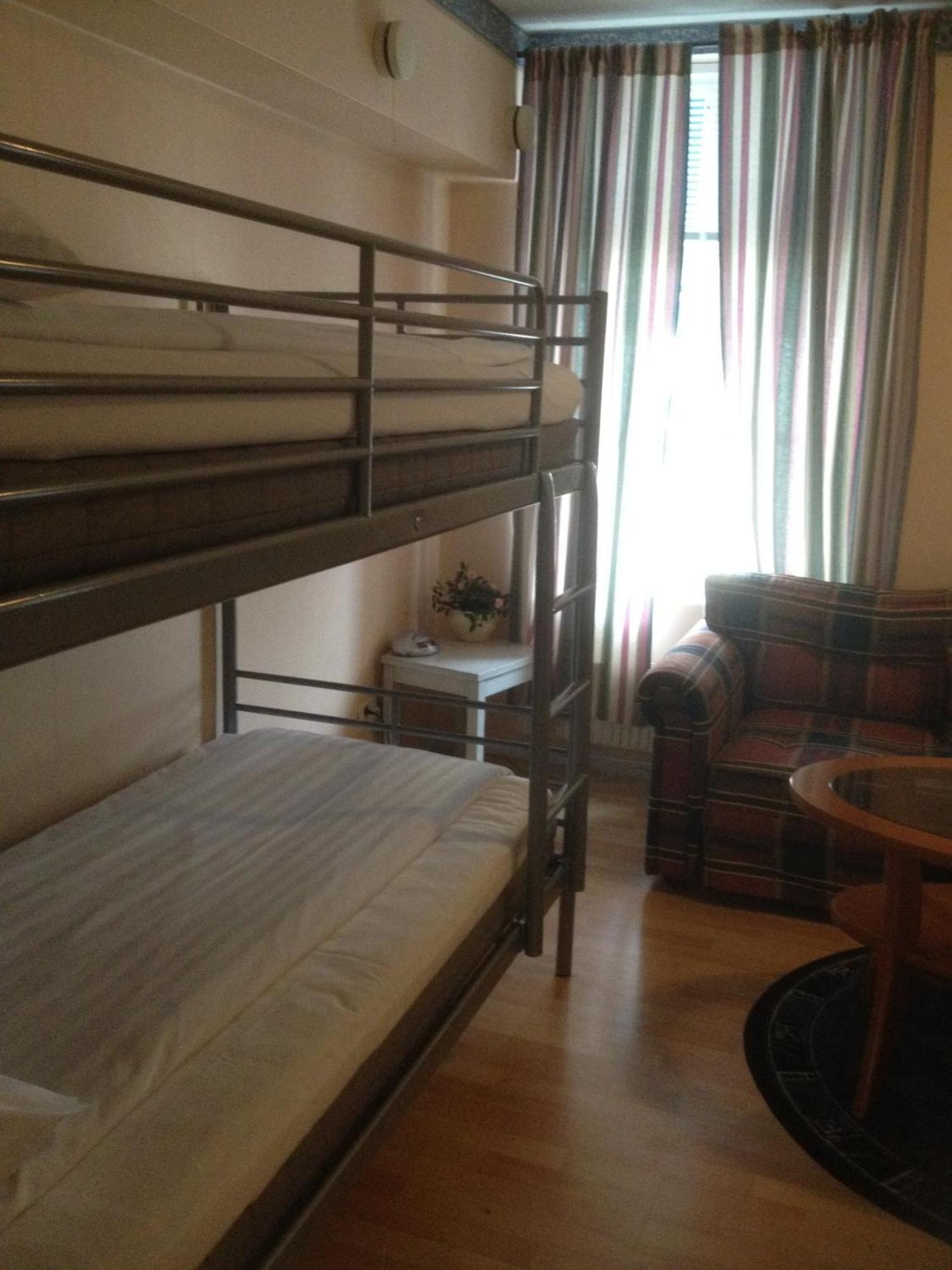 Hotel Arkaden Arvika Bagian luar foto
